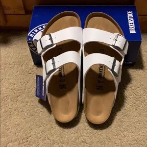 Birkenstock Arizona White size 9 MEN'S